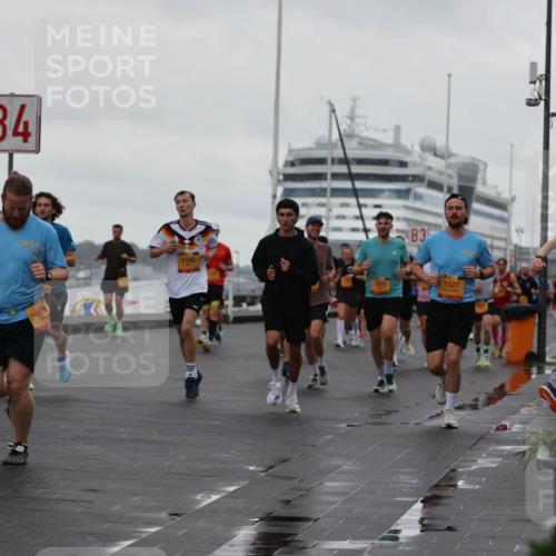 13.09.2026 - Kiel Lauf Andreas Tolksdorf http://msf.ph/oto/10400919 13.09.2026 10:58:42 Kiellinie 4, 3673, 63, 1145, 7570, 3, 1627, 4749 meine-sportfotos.de