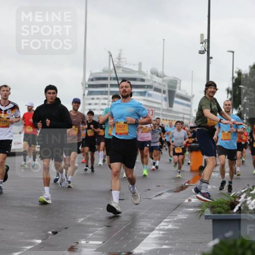 13.09.2026 - Kiel Lauf Andreas Tolksdorf http://msf.ph/oto/10400934 13.09.2026 10:58:43 Kiellinie 4, 1145, 1627, 3921, 33, 418, 4749 meine-sportfotos.de