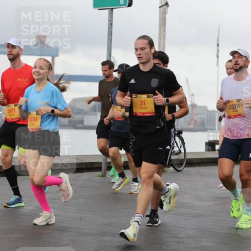 13.09.2026 - Kiel Lauf Andreas Tolksdorf http://msf.ph/oto/10401006 13.09.2026 10:58:49 Kiellinie 139, 5971, 39, 6746, 1, 38, 31, 1, 38, 2374 meine-sportfotos.de