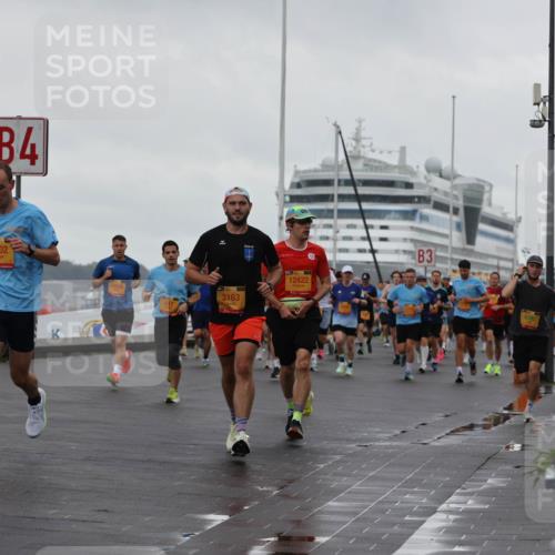 13.09.2026 - Kiel Lauf Andreas Tolksdorf http://msf.ph/oto/10401041 13.09.2026 10:58:52 Kiellinie 4, 3502, 3163, 12422, 3, 4290 meine-sportfotos.de