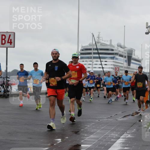13.09.2026 - Kiel Lauf Andreas Tolksdorf http://msf.ph/oto/10401052 13.09.2026 10:58:53 Kiellinie 39, 3502, 4, 3163, 38, 2422, 3, 4290, 11812 meine-sportfotos.de