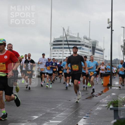 13.09.2026 - Kiel Lauf Andreas Tolksdorf http://msf.ph/oto/10401079 13.09.2026 10:58:54 Kiellinie 4, 394, 3163, 38, 12422, 0, 4290, 11812 meine-sportfotos.de