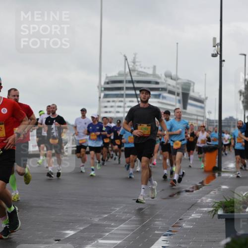 13.09.2026 - Kiel Lauf Andreas Tolksdorf http://msf.ph/oto/10401082 13.09.2026 10:58:55 Kiellinie 4, 138, 12422, 0, 4290, 11812 meine-sportfotos.de