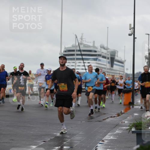 13.09.2026 - Kiel Lauf Andreas Tolksdorf http://msf.ph/oto/10401097 13.09.2026 10:58:55 Kiellinie 4, 1, 35, 4290, 11812 meine-sportfotos.de