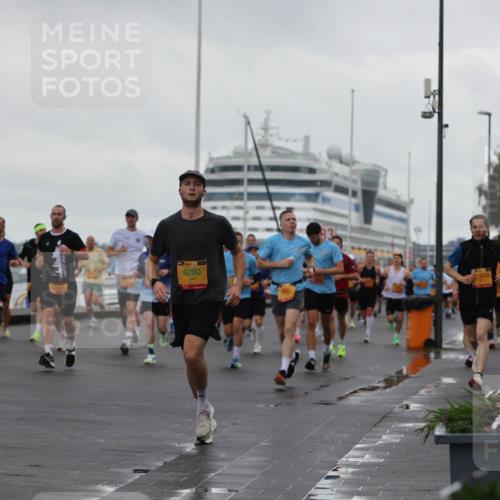 13.09.2026 - Kiel Lauf Andreas Tolksdorf http://msf.ph/oto/10401099 13.09.2026 10:58:55 Kiellinie 4, 39, 4290, 11812 meine-sportfotos.de