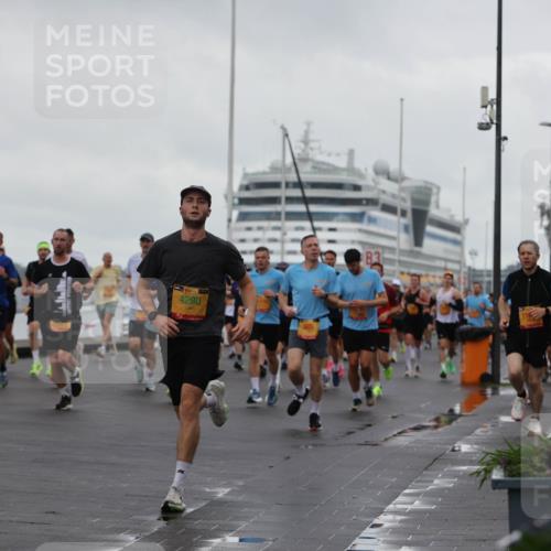 13.09.2026 - Kiel Lauf Andreas Tolksdorf http://msf.ph/oto/10401103 13.09.2026 10:58:55 Kiellinie 4, 38, 4290, 505, 12 meine-sportfotos.de
