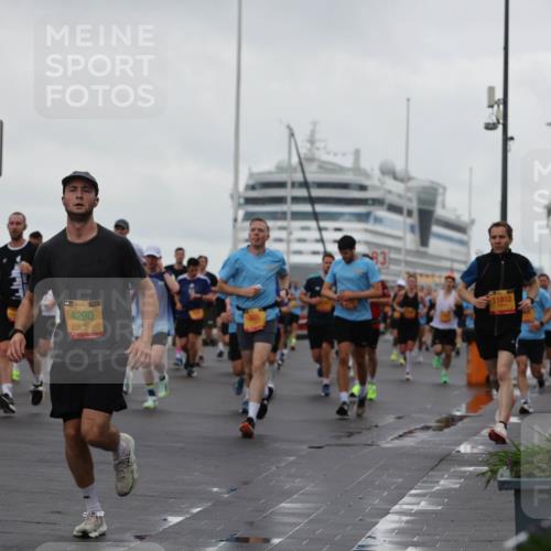 13.09.2026 - Kiel Lauf Andreas Tolksdorf http://msf.ph/oto/10401108 13.09.2026 10:58:56 Kiellinie 4, 1, 39, 4290, 11812, 127 meine-sportfotos.de