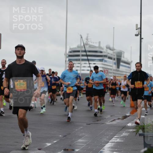 13.09.2026 - Kiel Lauf Andreas Tolksdorf http://msf.ph/oto/10401109 13.09.2026 10:58:56 Kiellinie 4, 39, 4290, 506, 83, 11812, 112 meine-sportfotos.de