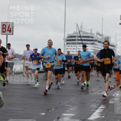 13.09.2026 - Kiel Lauf Andreas Tolksdorf http://msf.ph/oto/10401125 13.09.2026 10:58:57 Kiellinie 4, 1, 39, 4290, 6630, 505, 83, 11812 meine-sportfotos.de
