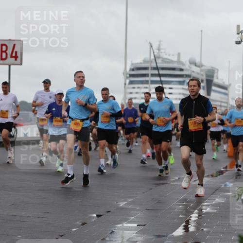13.09.2026 - Kiel Lauf Andreas Tolksdorf http://msf.ph/oto/10401131 13.09.2026 10:58:57 Kiellinie 4, 6630, 505, 118 meine-sportfotos.de