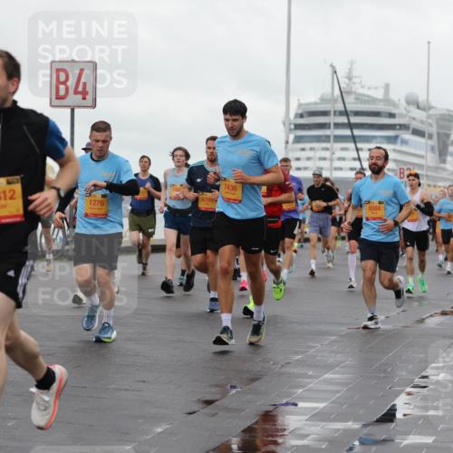 13.09.2026 - Kiel Lauf Andreas Tolksdorf http://msf.ph/oto/10401149 13.09.2026 10:58:59 Kiellinie 11812, 4, 7436, 6395, 6084, 1276 meine-sportfotos.de