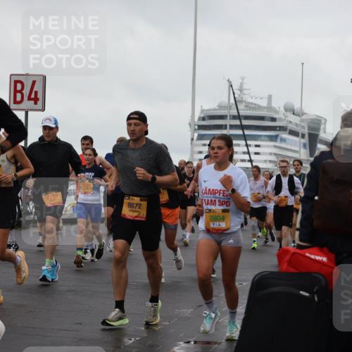 13.09.2026 - Kiel Lauf Andreas Tolksdorf http://msf.ph/oto/10401235 13.09.2026 10:59:19 Kiellinie 109, 9836, 4, 7780, 12679, 39, 8872, 39, 7804 meine-sportfotos.de