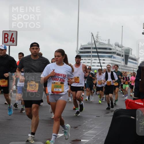 13.09.2026 - Kiel Lauf Andreas Tolksdorf http://msf.ph/oto/10401245 13.09.2026 10:59:20 Kiellinie 783, 4, 7780, 39, 8872, 1139, 7804, 422 meine-sportfotos.de
