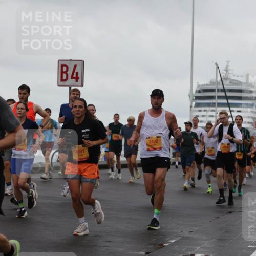 13.09.2026 - Kiel Lauf Andreas Tolksdorf http://msf.ph/oto/10401258 13.09.2026 10:59:21 Kiellinie 4, 04, 4991, 2422, 3354, 7078, 3, 11922, 947 meine-sportfotos.de
