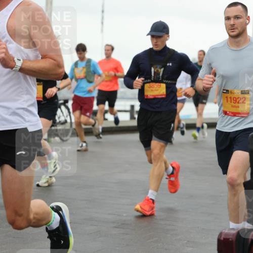 13.09.2026 - Kiel Lauf Andreas Tolksdorf http://msf.ph/oto/10401266 13.09.2026 10:59:24 Kiellinie 2422, 1, 38, 11922, 4 meine-sportfotos.de