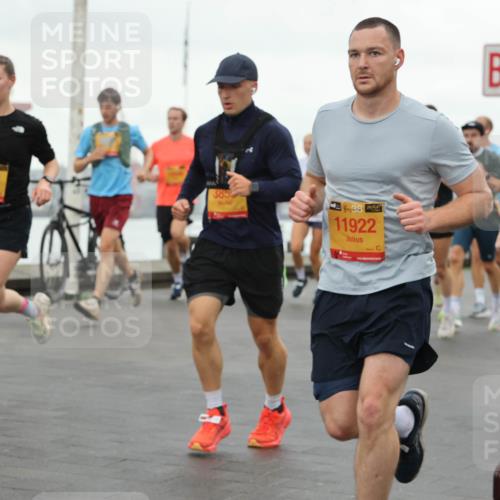 13.09.2026 - Kiel Lauf Andreas Tolksdorf http://msf.ph/oto/10401271 13.09.2026 10:59:24 Kiellinie 1, 38, 11922, 4, 3354 meine-sportfotos.de