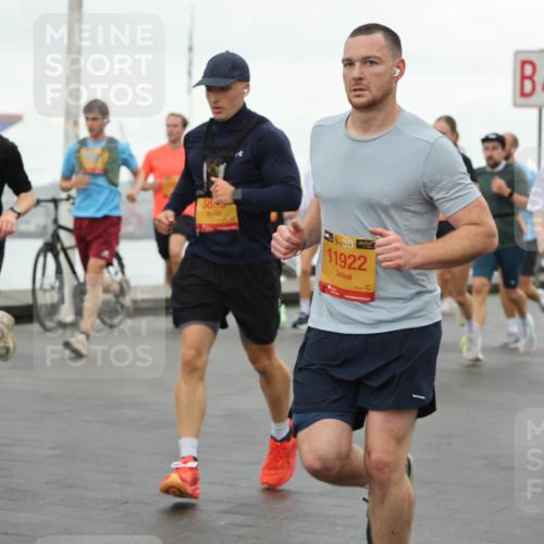 13.09.2026 - Kiel Lauf Andreas Tolksdorf http://msf.ph/oto/10401273 13.09.2026 10:59:24 Kiellinie 22, 374, 397, 11922, 4, 3354 meine-sportfotos.de