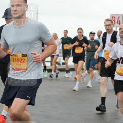 13.09.2026 - Kiel Lauf Andreas Tolksdorf http://msf.ph/oto/10401283 13.09.2026 10:59:24 Kiellinie 94, 38, 11922, 335, 39, 1947 meine-sportfotos.de