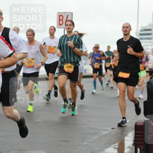 13.09.2026 - Kiel Lauf Andreas Tolksdorf http://msf.ph/oto/10401292 13.09.2026 10:59:25 Kiellinie 38, 1947, 5894, 7078 meine-sportfotos.de