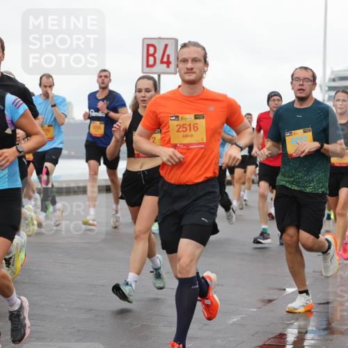 13.09.2026 - Kiel Lauf Andreas Tolksdorf http://msf.ph/oto/10401376 13.09.2026 10:59:31 Kiellinie 4, 48, 2516, 38, 7626 meine-sportfotos.de