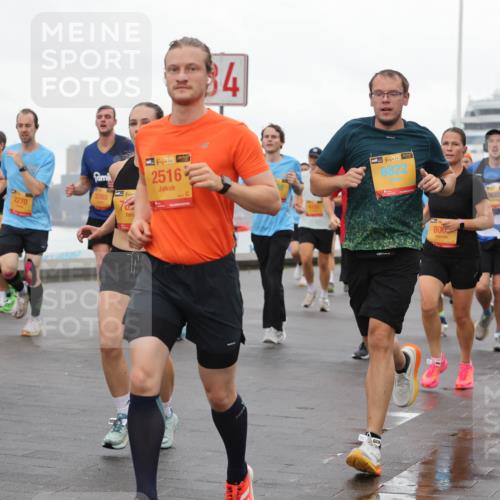13.09.2026 - Kiel Lauf Andreas Tolksdorf http://msf.ph/oto/10401383 13.09.2026 10:59:31 Kiellinie 39, 2270, 3265, 84, 1, 384, 2516, 6822, 800, 9688 meine-sportfotos.de