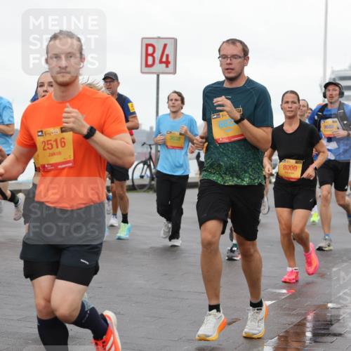 13.09.2026 - Kiel Lauf Andreas Tolksdorf http://msf.ph/oto/10401388 13.09.2026 10:59:32 Kiellinie 9839, 4, 270, 39, 2516, 3638, 8000, 9688 meine-sportfotos.de