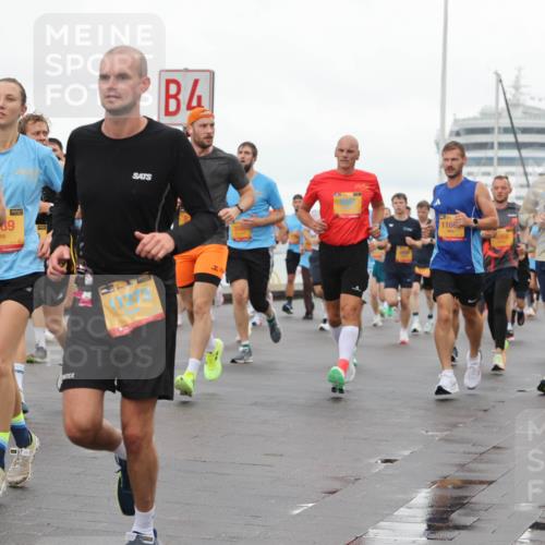 13.09.2026 - Kiel Lauf Andreas Tolksdorf http://msf.ph/oto/10401424 13.09.2026 10:59:35 Kiellinie 1, 38, 9688, 69, 1166, 066 meine-sportfotos.de