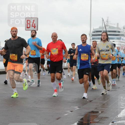 13.09.2026 - Kiel Lauf Andreas Tolksdorf http://msf.ph/oto/10401437 13.09.2026 10:59:35 Kiellinie 4, 8291, 3586, 11663, 3, 7424 meine-sportfotos.de