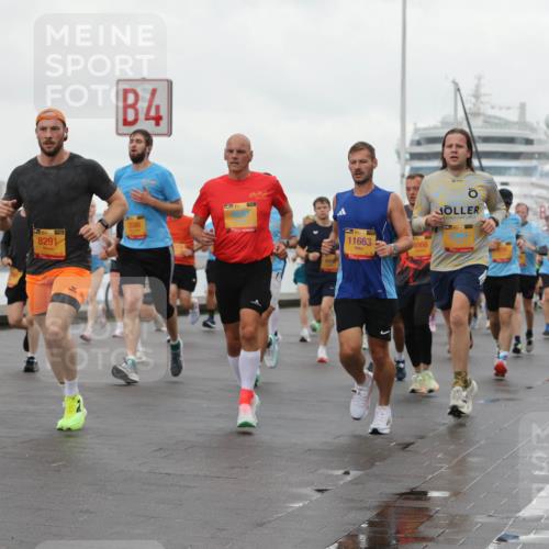 13.09.2026 - Kiel Lauf Andreas Tolksdorf http://msf.ph/oto/10401440 13.09.2026 10:59:35 Kiellinie 4, 38, 8291, 3586, 11663, 4066, 7424 meine-sportfotos.de