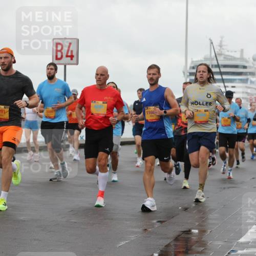 13.09.2026 - Kiel Lauf Andreas Tolksdorf http://msf.ph/oto/10401445 13.09.2026 10:59:35 Kiellinie 4, 687, 38, 8291, 3586, 4281, 1160, 4304, 839, 7424 meine-sportfotos.de