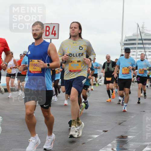 13.09.2026 - Kiel Lauf Andreas Tolksdorf http://msf.ph/oto/10401472 13.09.2026 10:59:37 Kiellinie 4, 39, 11663, 39, 4304, 839, 7424 meine-sportfotos.de