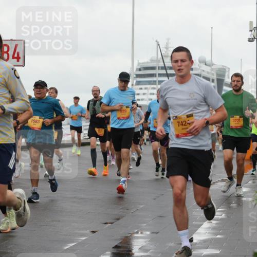 13.09.2026 - Kiel Lauf Andreas Tolksdorf http://msf.ph/oto/10401477 13.09.2026 10:59:37 Kiellinie 4304, 84, 1583, 451, 839, 1139, 742, 3721, 38, 7263 meine-sportfotos.de