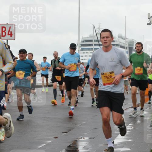 13.09.2026 - Kiel Lauf Andreas Tolksdorf http://msf.ph/oto/10401478 13.09.2026 10:59:37 Kiellinie 39, 4304, 4, 1583, 3451, 839, 7424, 3721, 38, 7263 meine-sportfotos.de