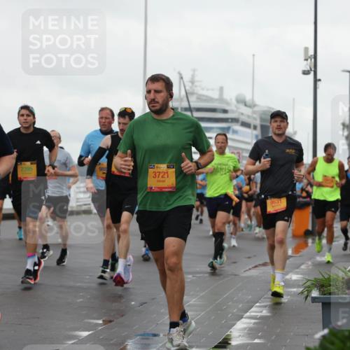 13.09.2026 - Kiel Lauf Andreas Tolksdorf http://msf.ph/oto/10401505 13.09.2026 10:59:39 Kiellinie 38, 7263, 84, 2395, 988, 38, 3721, 9631 meine-sportfotos.de