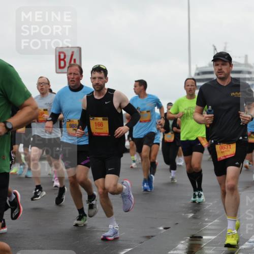 13.09.2026 - Kiel Lauf Andreas Tolksdorf http://msf.ph/oto/10401529 13.09.2026 10:59:41 Kiellinie 2, 38, 3721, 630, 3, 988, 1, 38, 166, 9631, 10416 meine-sportfotos.de