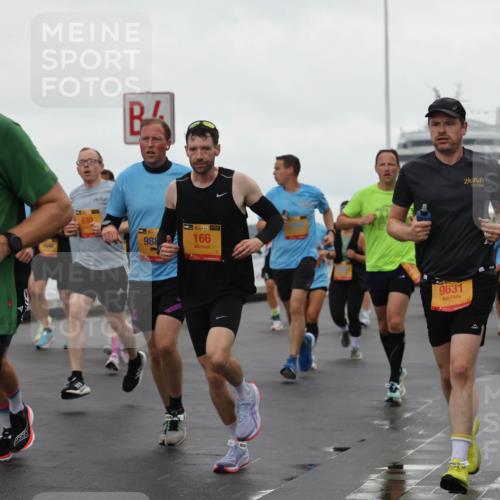 13.09.2026 - Kiel Lauf Andreas Tolksdorf http://msf.ph/oto/10401530 13.09.2026 10:59:41 Kiellinie 2, 38, 3721, 630, 988, 39, 166, 9631 meine-sportfotos.de