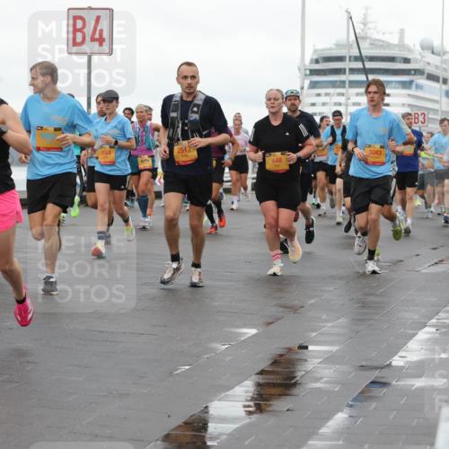 13.09.2026 - Kiel Lauf Andreas Tolksdorf http://msf.ph/oto/10401583 13.09.2026 10:59:54 Kiellinie 102, 4, 5364, 2517, 9754, 448, 3043, 3, 4340 meine-sportfotos.de