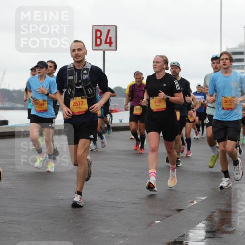 13.09.2026 - Kiel Lauf Andreas Tolksdorf http://msf.ph/oto/10401601 13.09.2026 10:59:56 Kiellinie 38, 597, 5364, 39, 2517, 4, 448, 3043, 3610 meine-sportfotos.de
