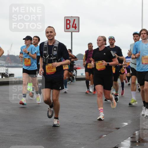 13.09.2026 - Kiel Lauf Andreas Tolksdorf http://msf.ph/oto/10401603 13.09.2026 10:59:56 Kiellinie 38, 6597, 5364, 38, 2517, 9754, 4, 448, 3043 meine-sportfotos.de