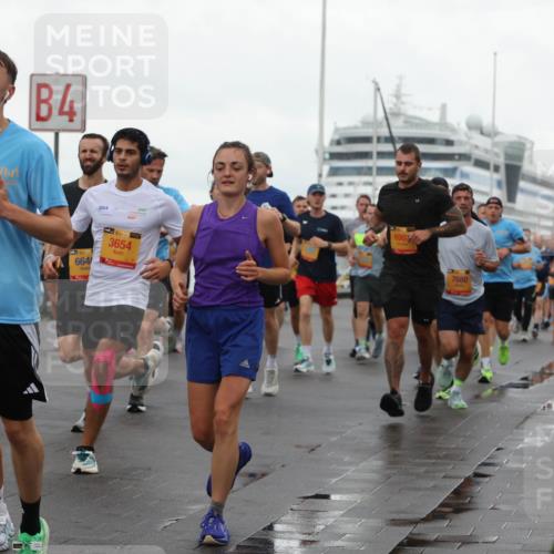 13.09.2026 - Kiel Lauf Andreas Tolksdorf http://msf.ph/oto/10401626 13.09.2026 10:59:58 Kiellinie 38, 4, 3654, 664, 1939, 3654, 6907, 7680, 552 meine-sportfotos.de