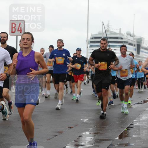13.09.2026 - Kiel Lauf Andreas Tolksdorf http://msf.ph/oto/10401636 13.09.2026 10:59:59 Kiellinie 3654, 4, 647, 1, 38, 3654, 10, 907, 38, 7680, 52 meine-sportfotos.de