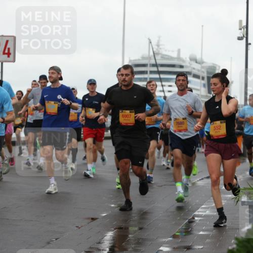 13.09.2026 - Kiel Lauf Andreas Tolksdorf http://msf.ph/oto/10401646 13.09.2026 10:59:59 Kiellinie 4, 3396, 6907, 7680, 5, 39, 40, 552 meine-sportfotos.de