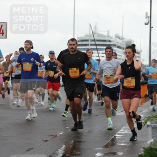 13.09.2026 - Kiel Lauf Andreas Tolksdorf http://msf.ph/oto/10401648 13.09.2026 10:59:59 Kiellinie 3396, 4, 35, 6907, 7680, 39, 552 meine-sportfotos.de