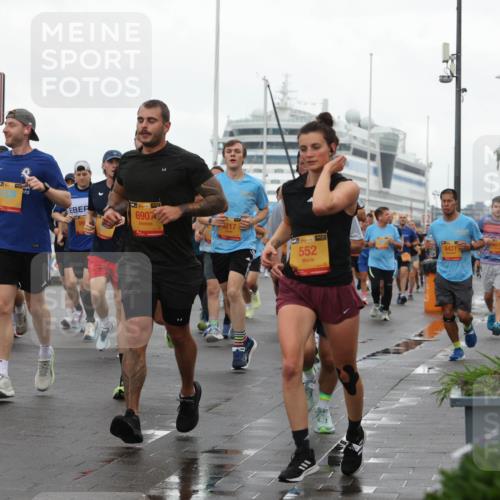 13.09.2026 - Kiel Lauf Andreas Tolksdorf http://msf.ph/oto/10401652 13.09.2026 11:00:00 Kiellinie 4, 39, 6907, 111, 39, 552, 6427 meine-sportfotos.de