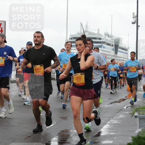 13.09.2026 - Kiel Lauf Andreas Tolksdorf http://msf.ph/oto/10401656 13.09.2026 11:00:00 Kiellinie 4, 38, 6907, 39, 552, 6427 meine-sportfotos.de