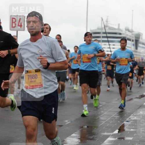 13.09.2026 - Kiel Lauf Andreas Tolksdorf http://msf.ph/oto/10401675 13.09.2026 11:00:01 Kiellinie 4, 38, 2602, 38, 7680, 6427 meine-sportfotos.de