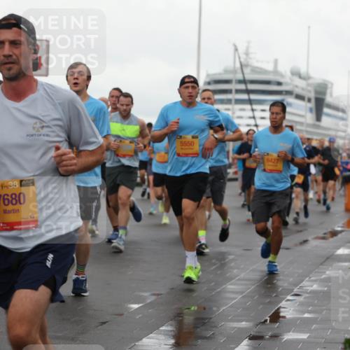 13.09.2026 - Kiel Lauf Andreas Tolksdorf http://msf.ph/oto/10401679 13.09.2026 11:00:01 Kiellinie 38, 260, 5550, 6427, 38, 7680 meine-sportfotos.de