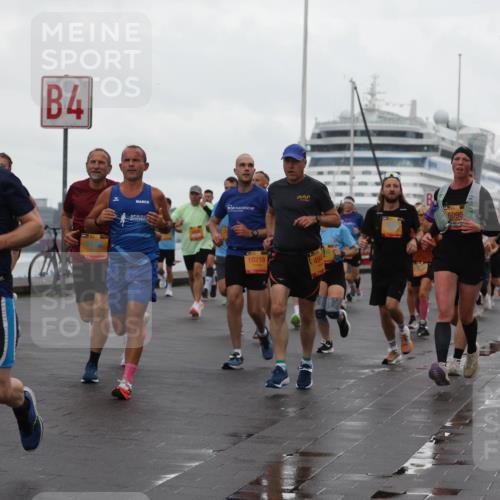 13.09.2026 - Kiel Lauf Andreas Tolksdorf http://msf.ph/oto/10401776 13.09.2026 11:00:08 Kiellinie 3763, 4, 10219, 494, 6095, 9113 meine-sportfotos.de