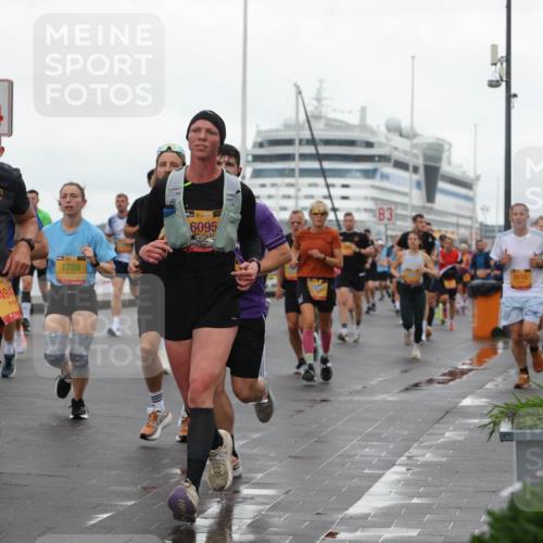 13.09.2026 - Kiel Lauf Andreas Tolksdorf http://msf.ph/oto/10401809 13.09.2026 11:00:10 Kiellinie 494, 1759, 38, 6095, 3, 9113 meine-sportfotos.de