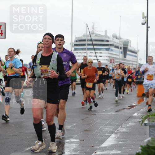 13.09.2026 - Kiel Lauf Andreas Tolksdorf http://msf.ph/oto/10401813 13.09.2026 11:00:10 Kiellinie 4, 38, 4947, 38, 19, 38, 6095, 3 meine-sportfotos.de